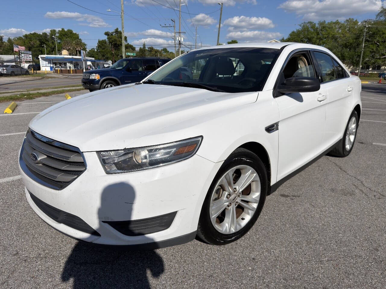 2016 FORD Taurus