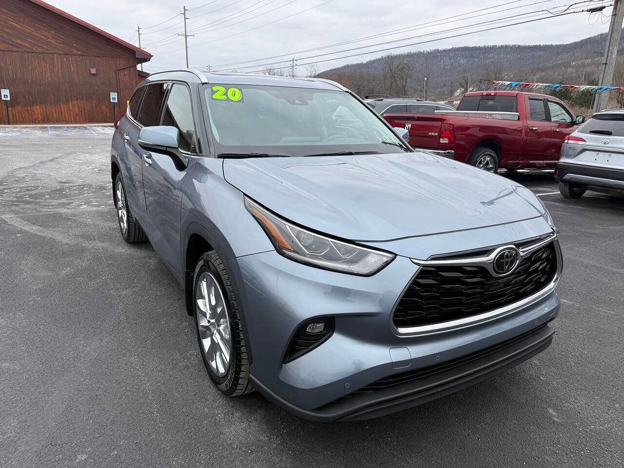 2020 TOYOTA Highlander