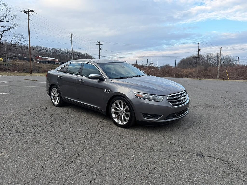 2014 FORD Taurus