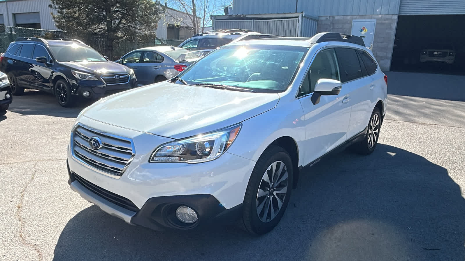 2016 SUBARU Outback