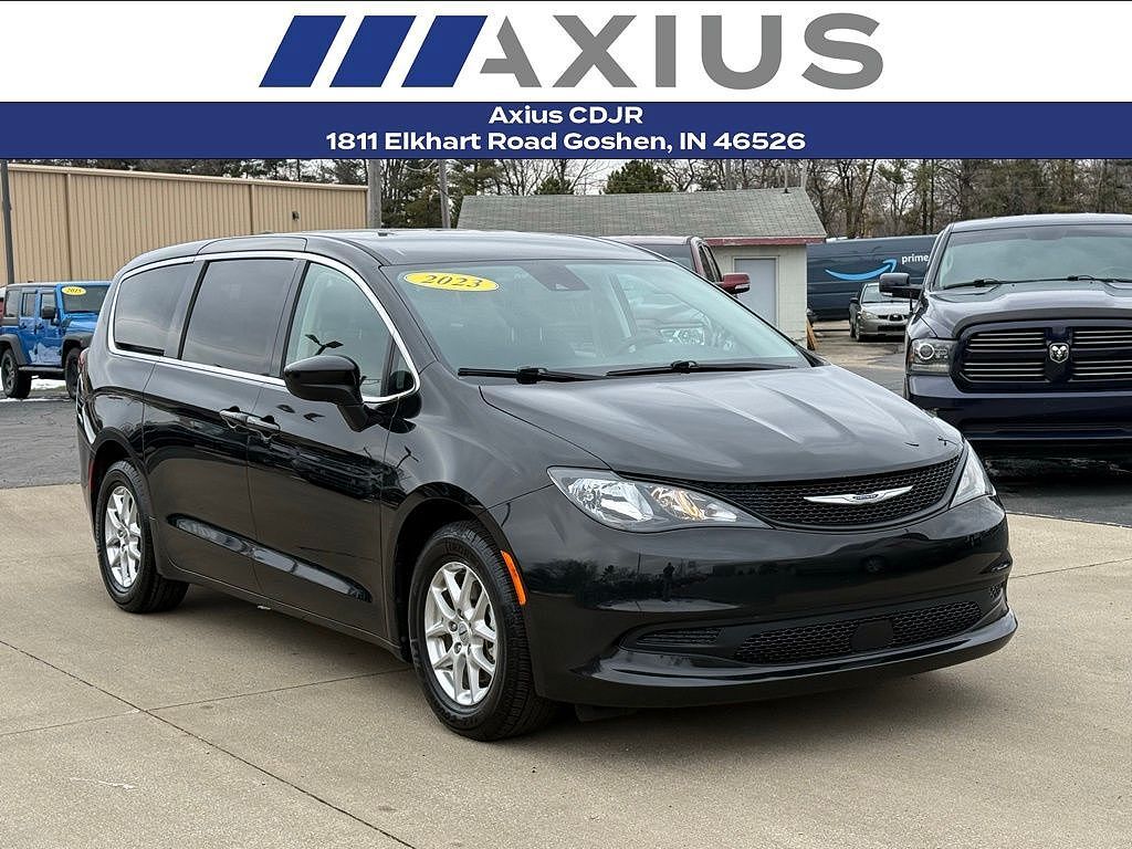 2023 CHRYSLER Voyager
