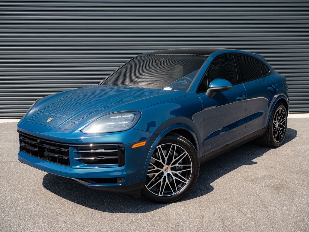 2025 PORSCHE Cayenne