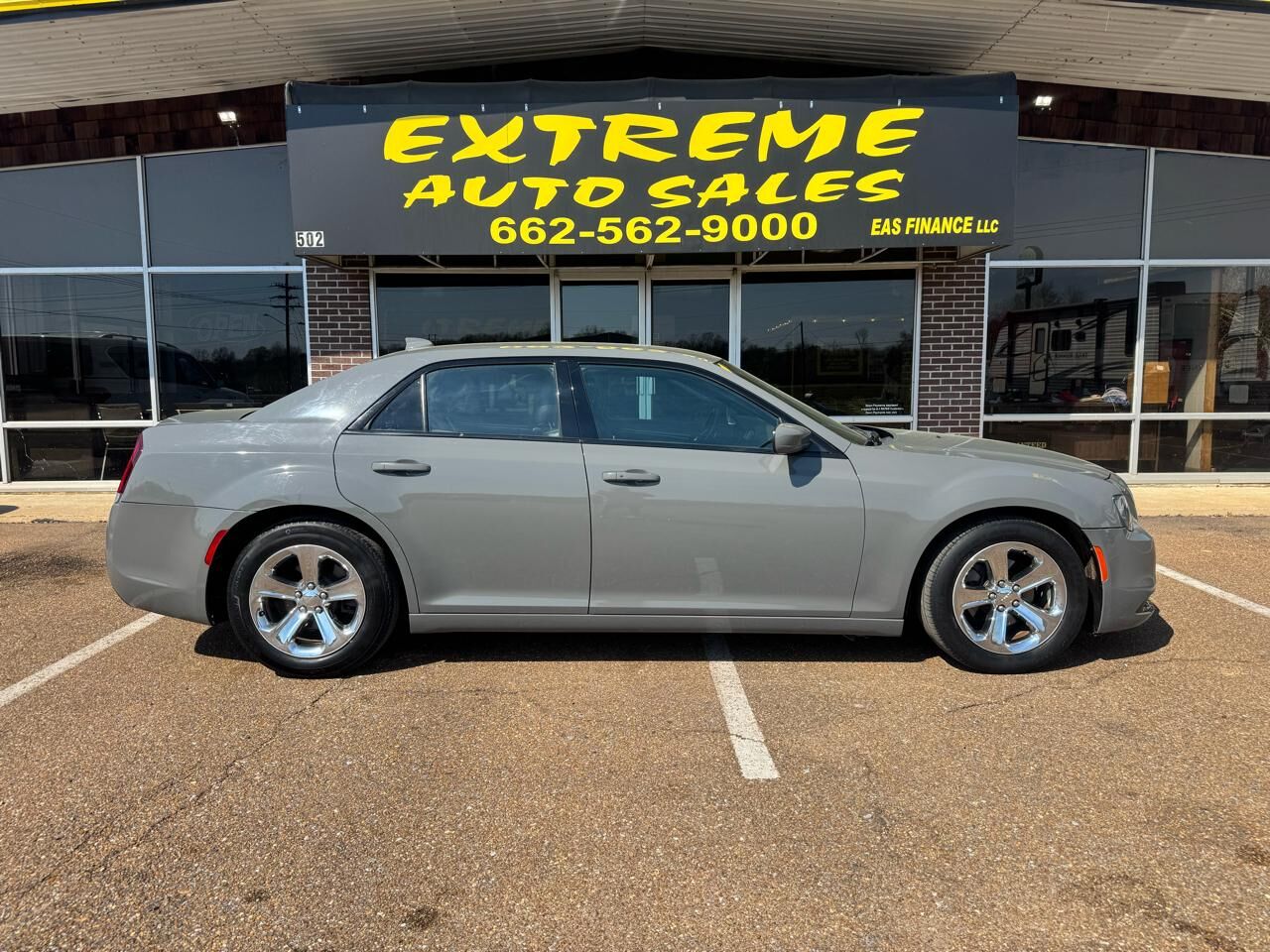 2019 CHRYSLER 300