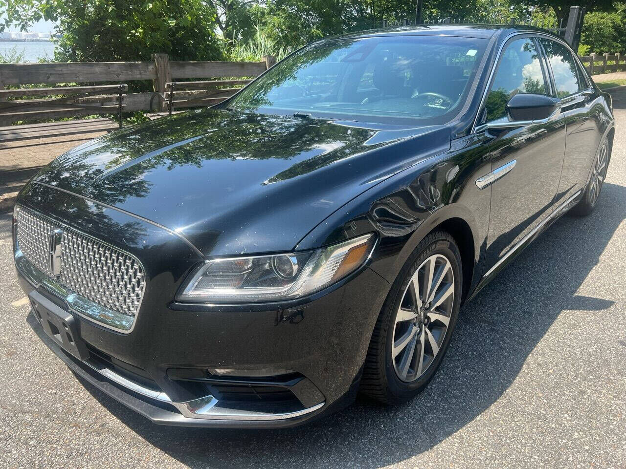 2019 LINCOLN Continental