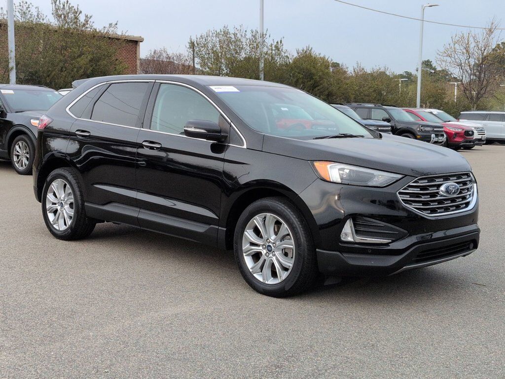 2022 FORD Edge