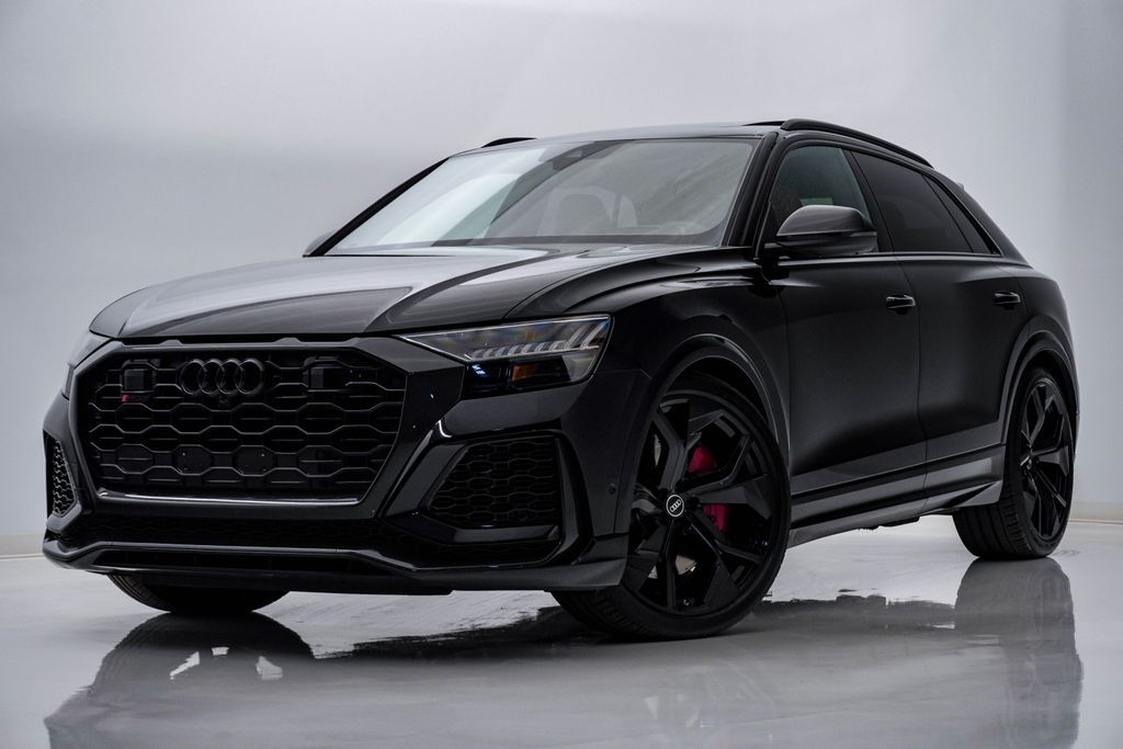 2021 AUDI RS Q8