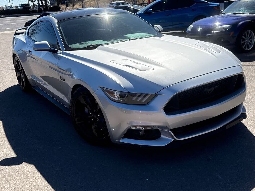 2017 FORD Mustang