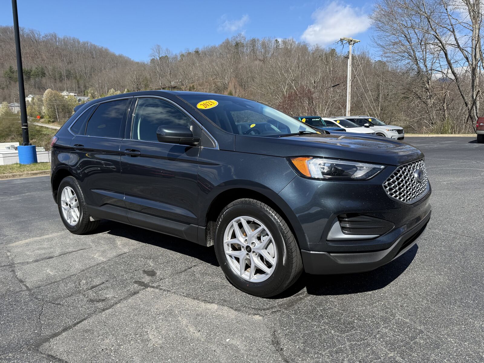 2023 FORD Edge