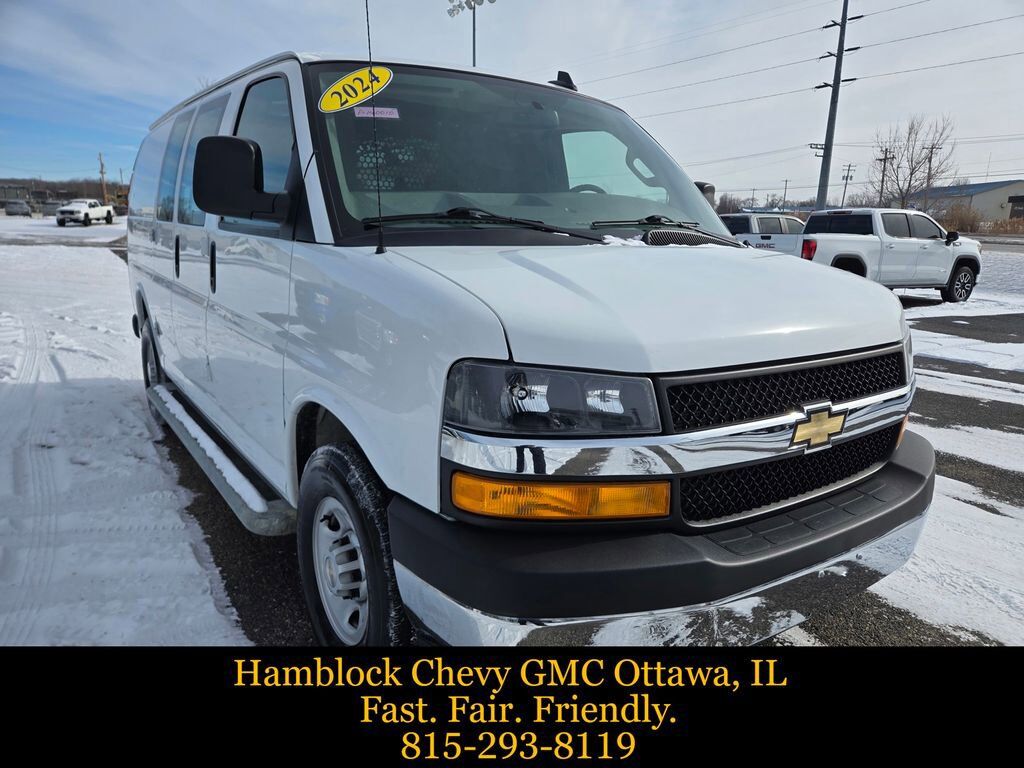 2024 CHEVROLET Express