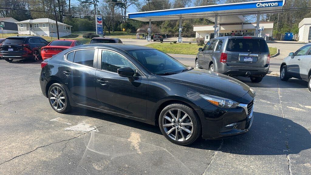 2018 MAZDA Mazda3