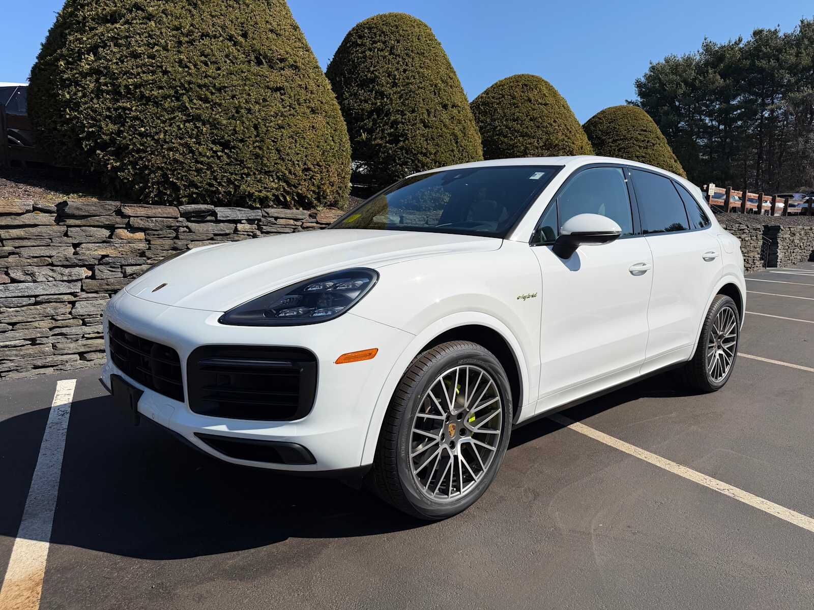 2023 PORSCHE Cayenne