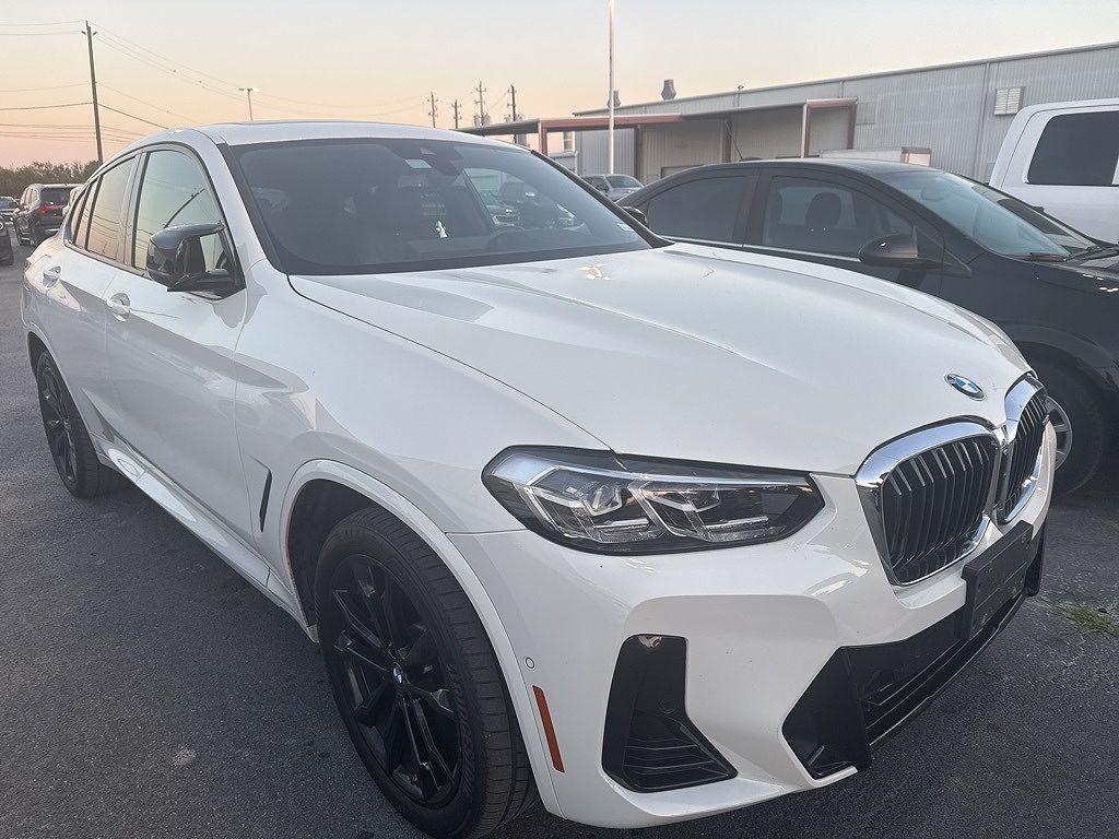 2022 BMW X4