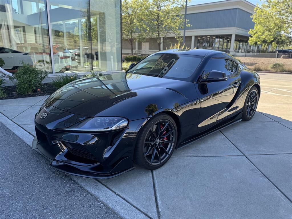 2024 TOYOTA Supra