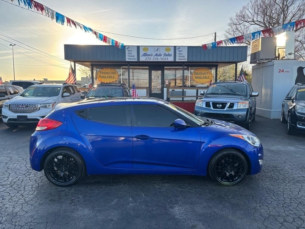 2013 HYUNDAI Veloster