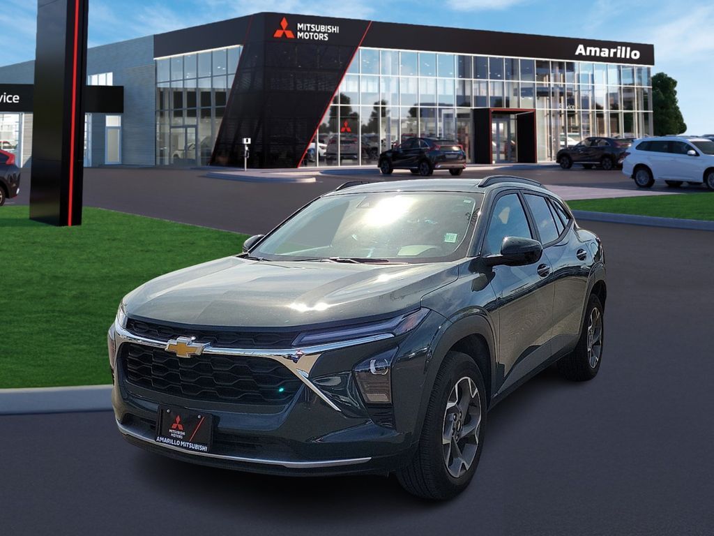 2025 CHEVROLET Trax