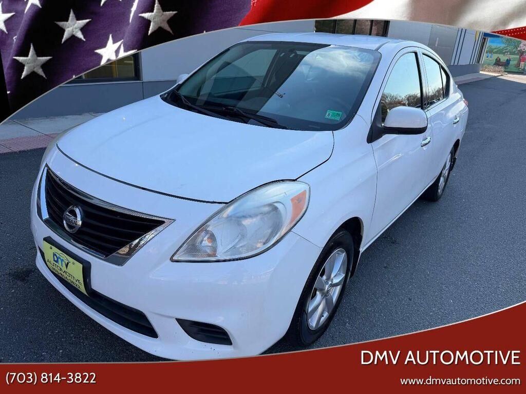 2014 NISSAN Versa