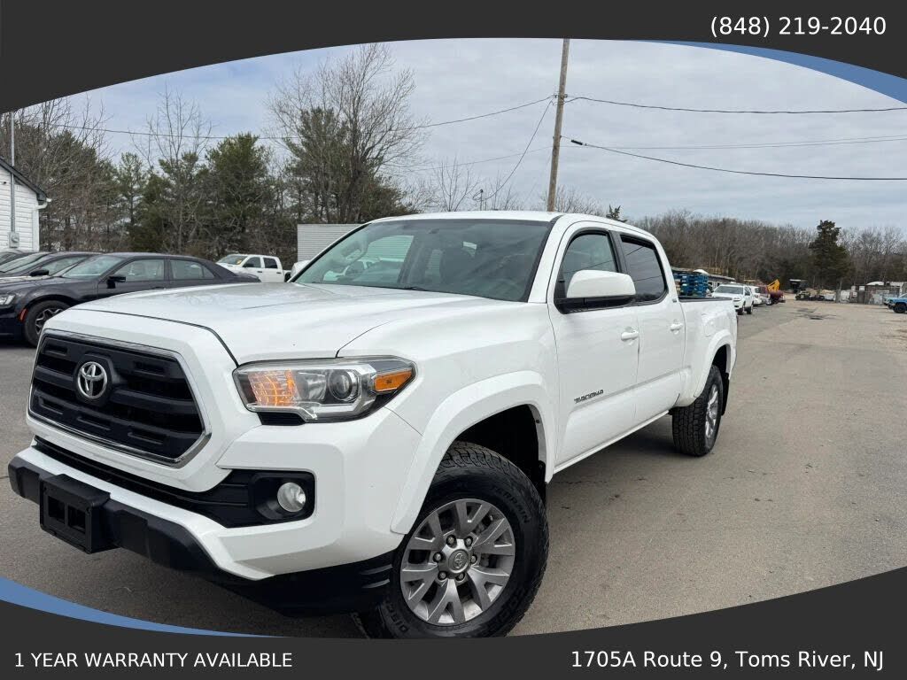 2017 TOYOTA Tacoma