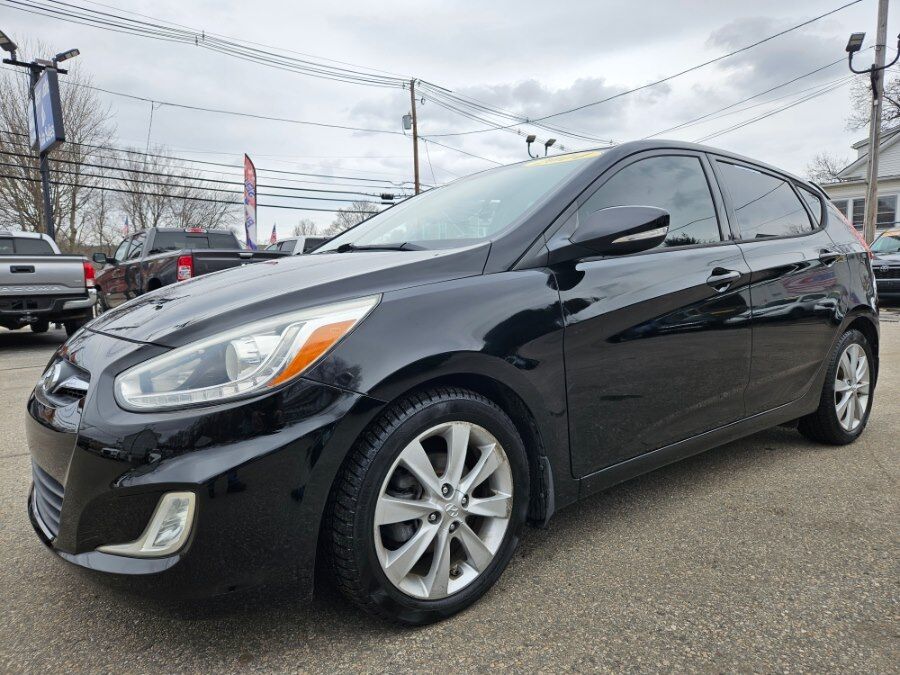 2014 HYUNDAI Accent