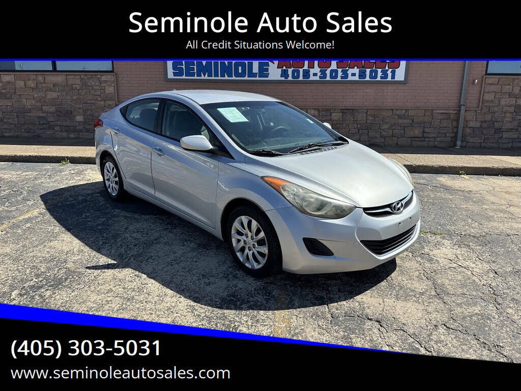 2011 HYUNDAI Elantra