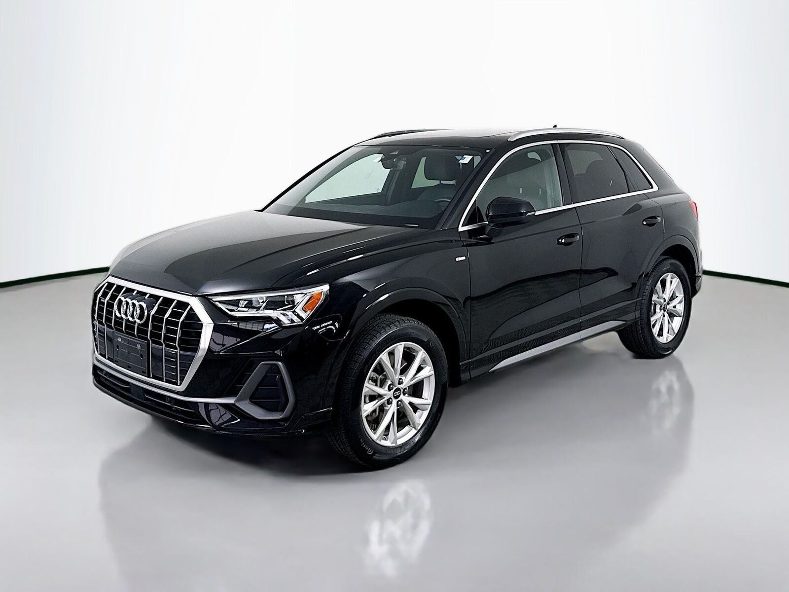 2024 AUDI Q3