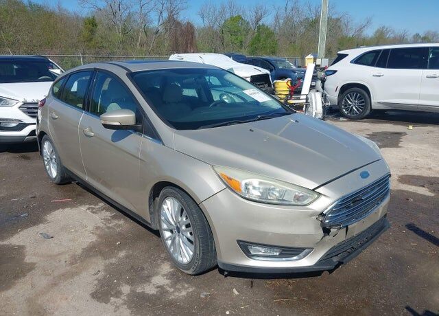 2017 FORD Focus