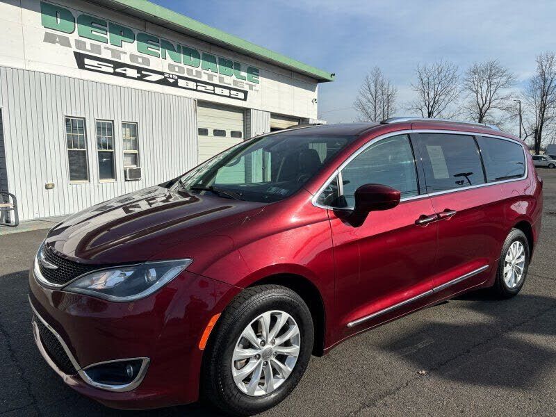 2019 CHRYSLER Pacifica