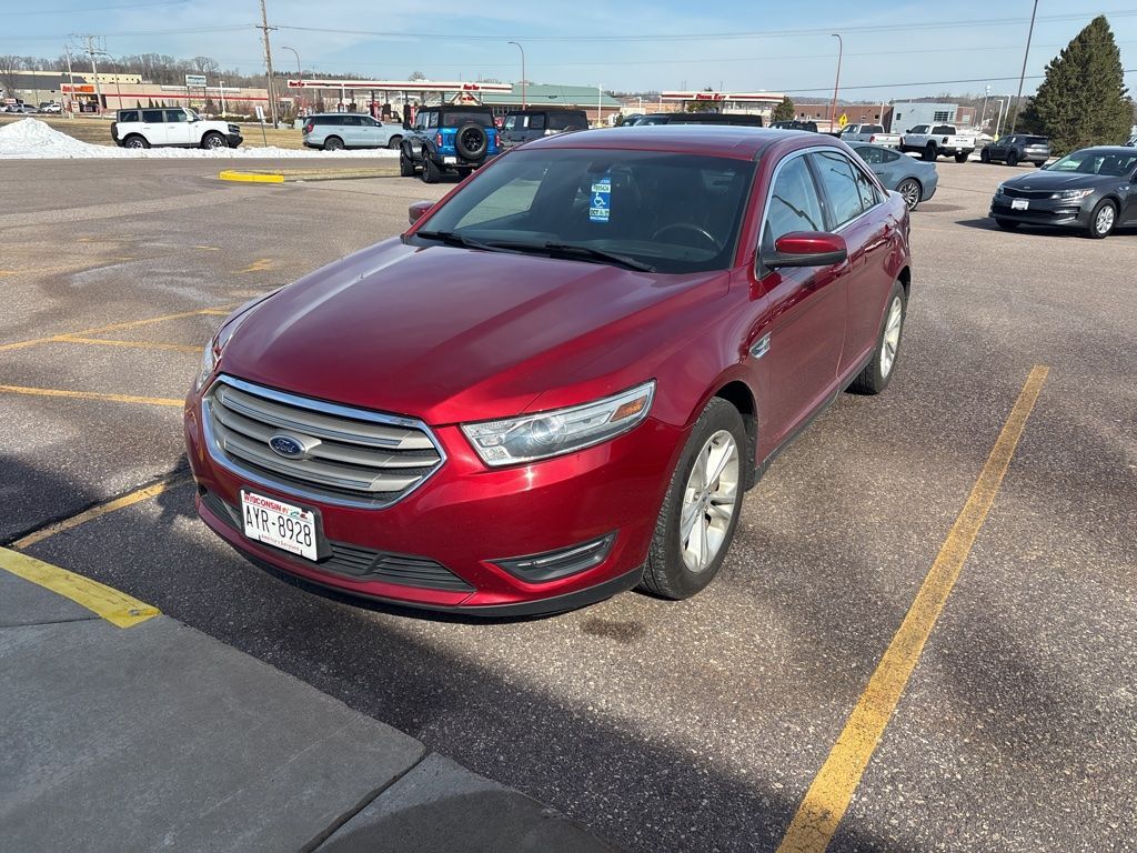 2013 FORD Taurus