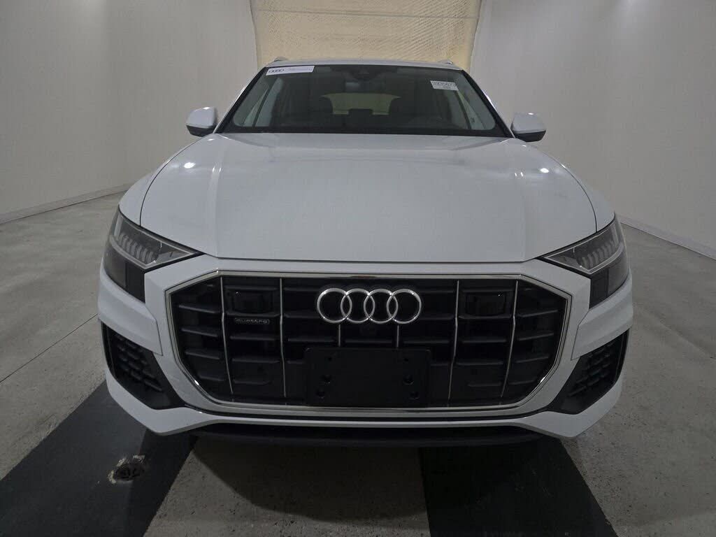 2023 Audi Q8