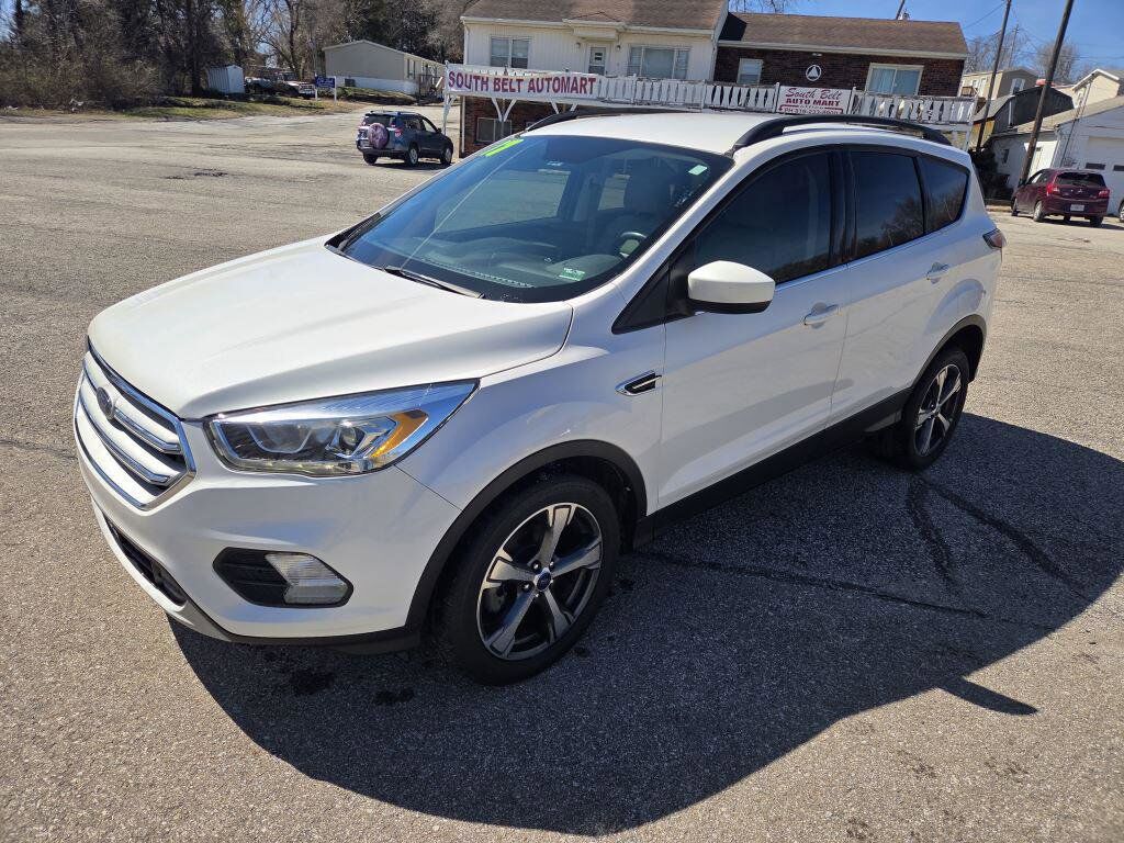 2017 FORD Escape