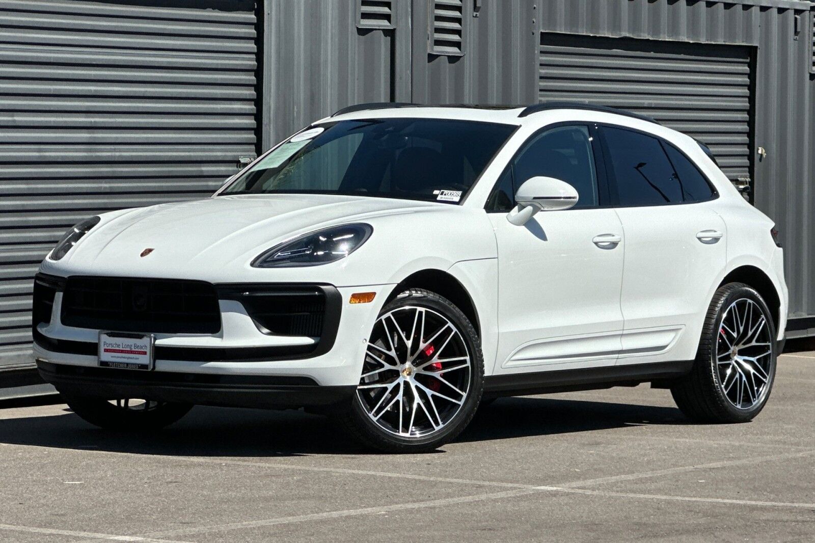 2023 PORSCHE Macan