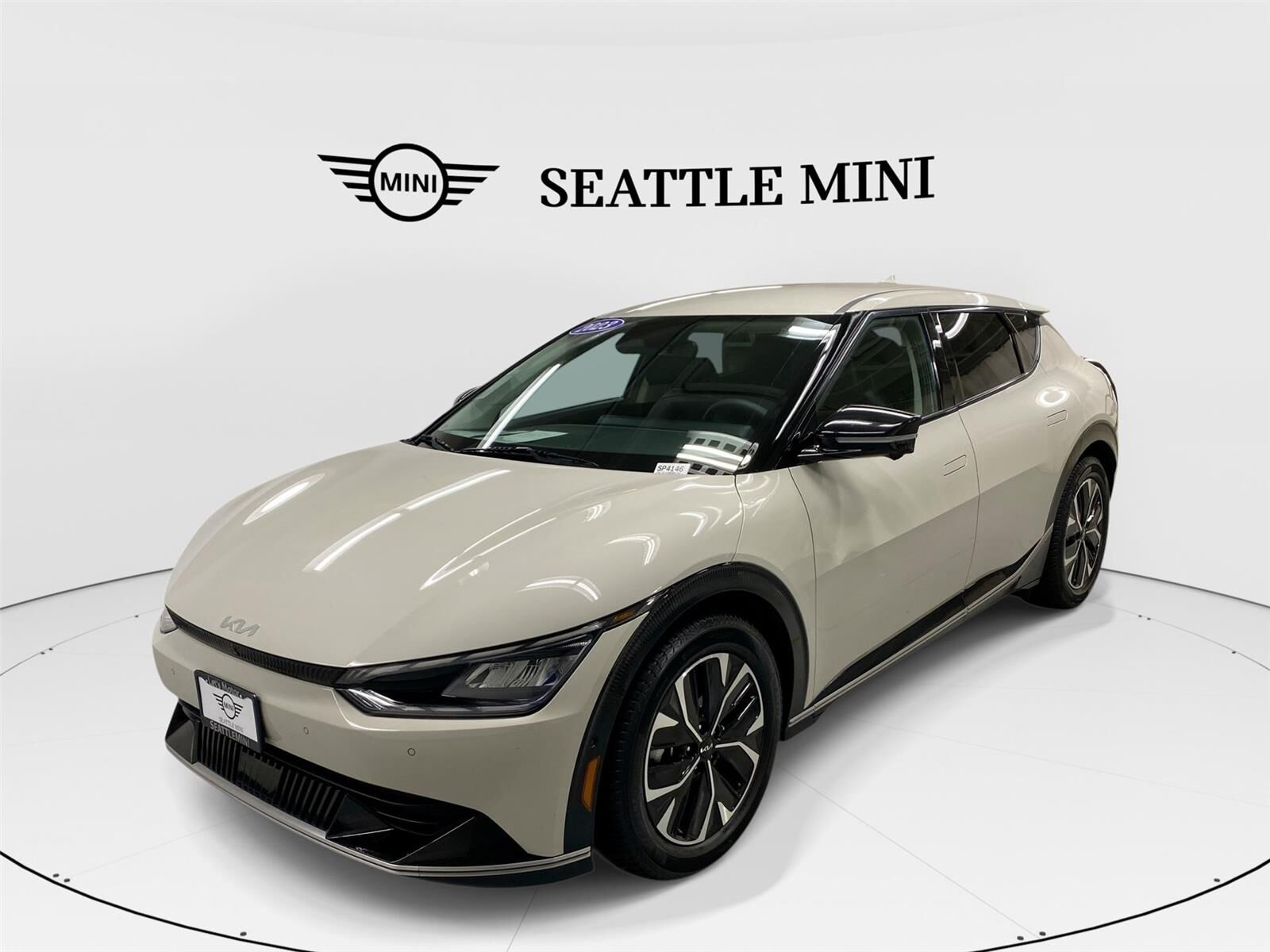 2023 KIA EV6
