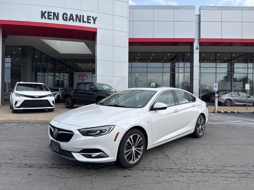 2018 BUICK Regal