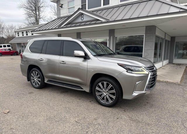 2017 LEXUS LX