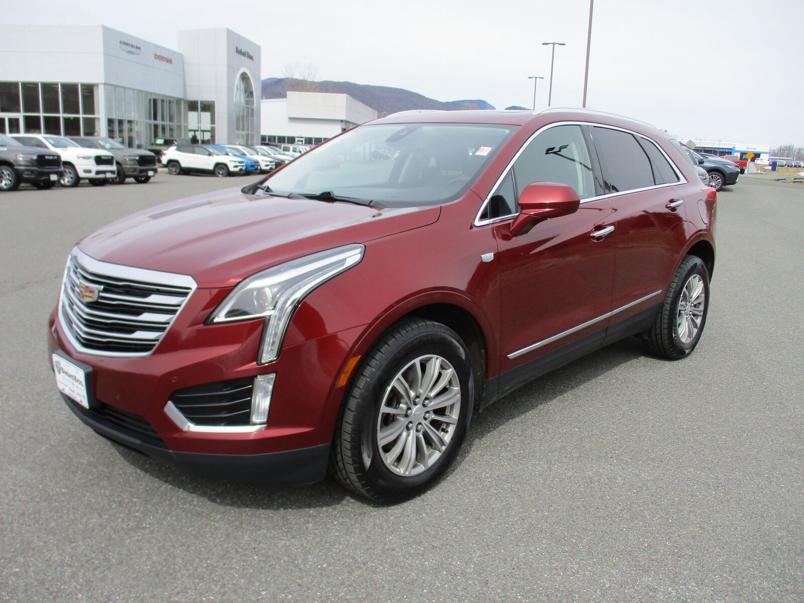 2017 CADILLAC XT5