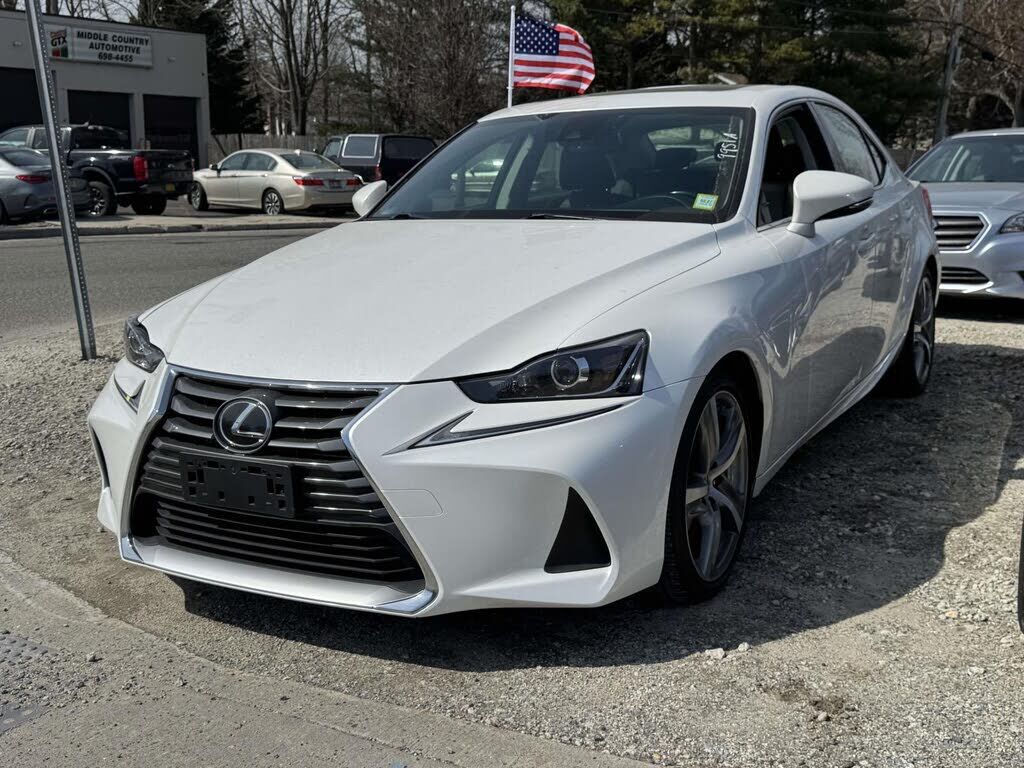 2017 LEXUS IS