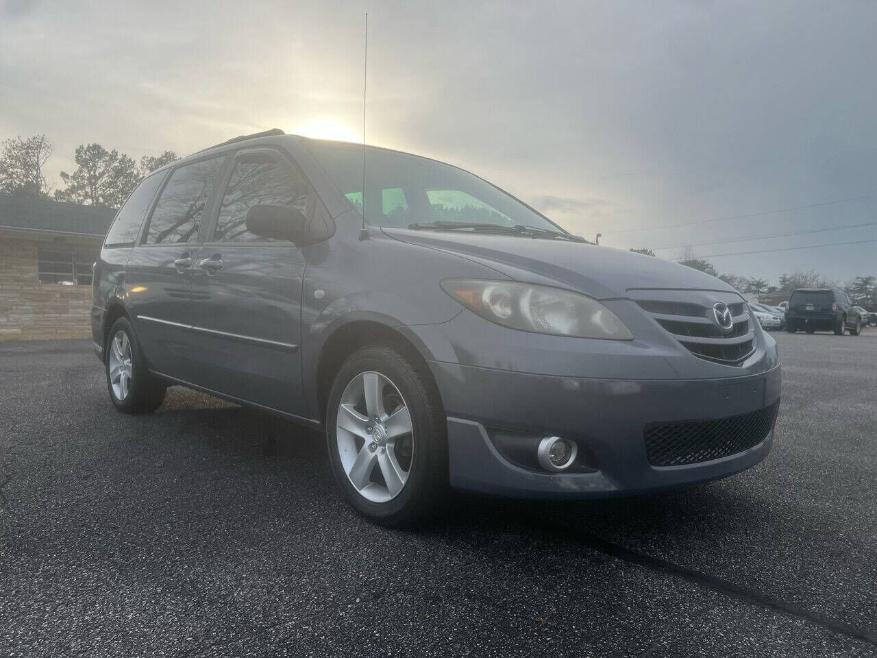 2006 MAZDA MPV