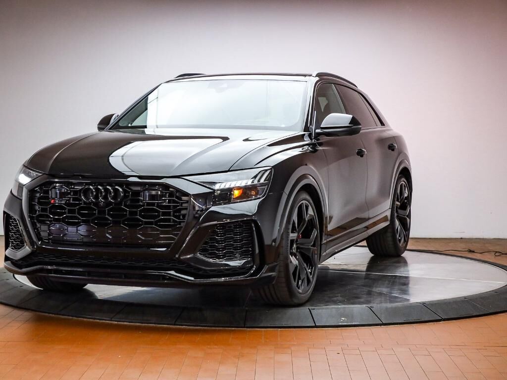 2022 AUDI RS Q8