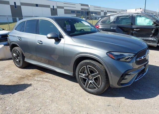 2023 MERCEDES-BENZ GLC-Class