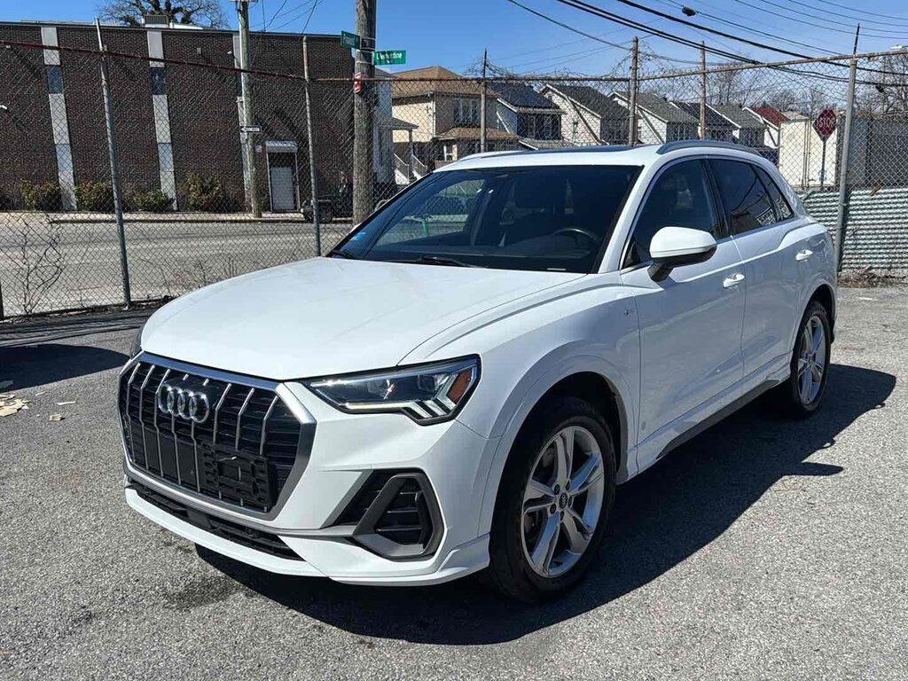 2023 AUDI Q3