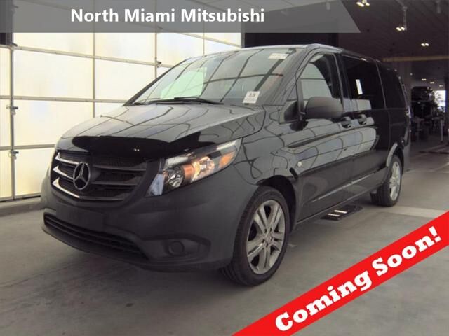 2019 MERCEDES-BENZ METRIS