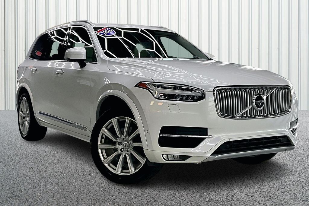 2016 VOLVO XC90