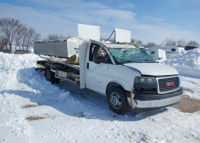 2021 GMC Savana