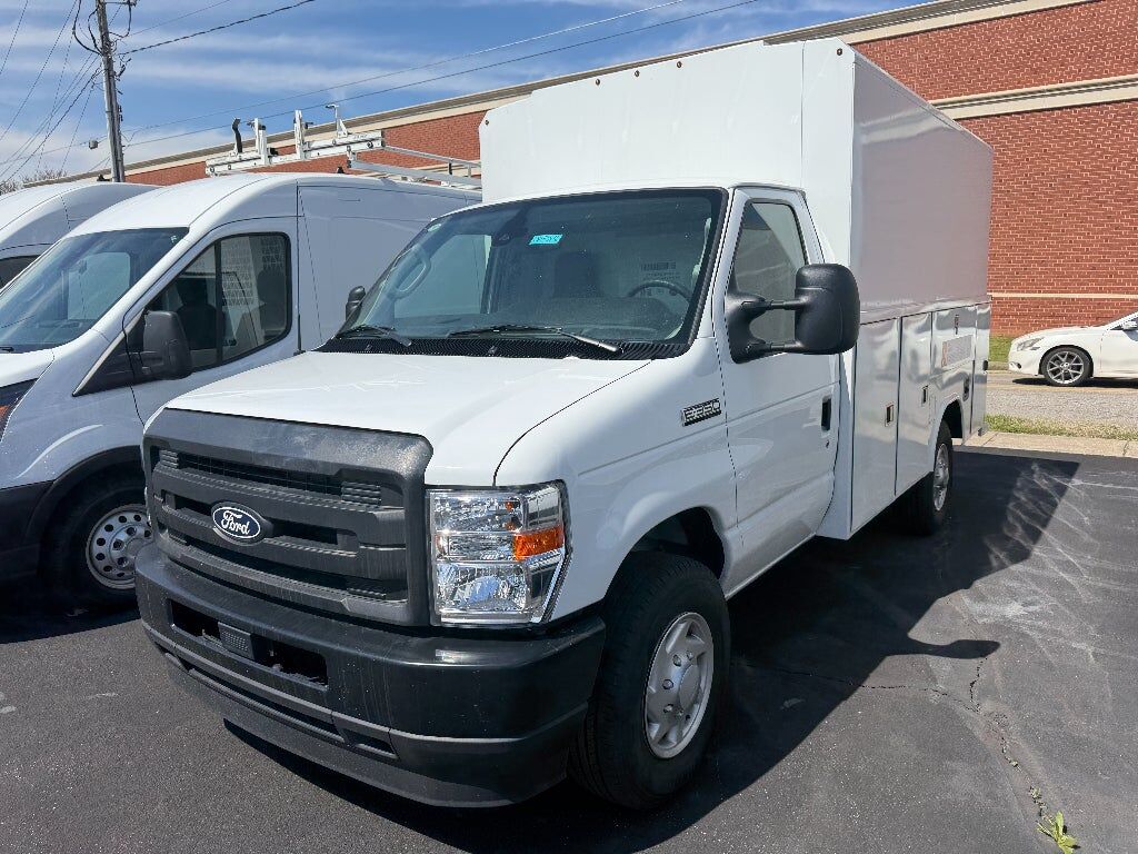 2026 FORD E-350