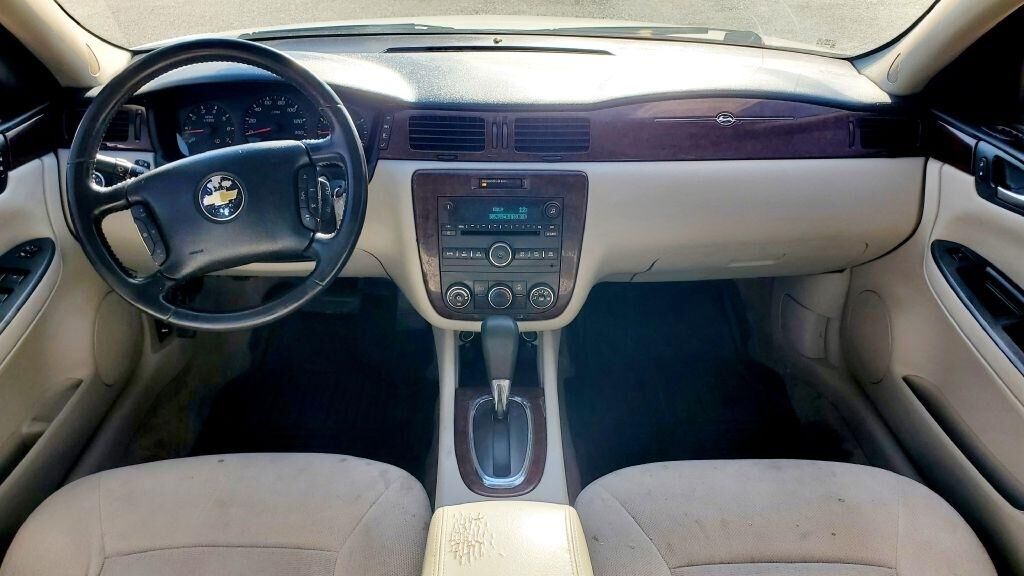 2011 CHEVROLET Impala