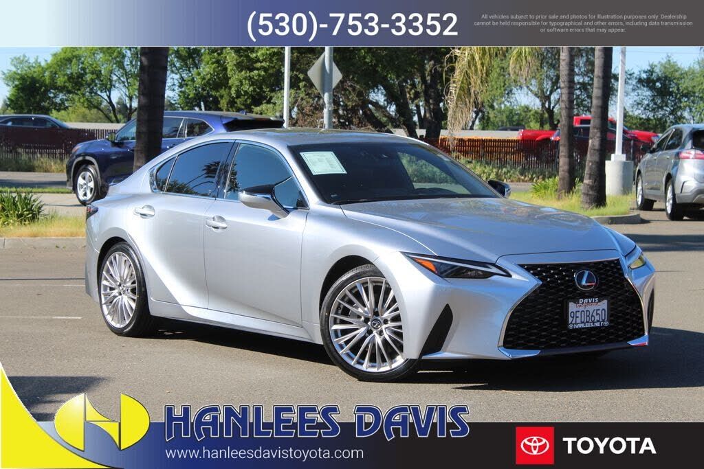 2023 LEXUS IS