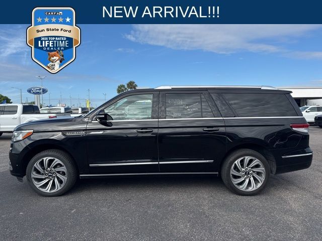 2023 LINCOLN Navigator L