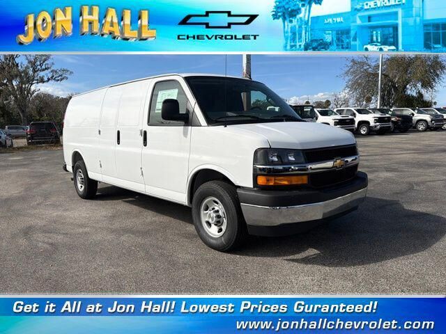 2025 CHEVROLET Express