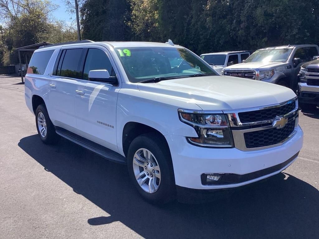 2019 CHEVROLET Suburban