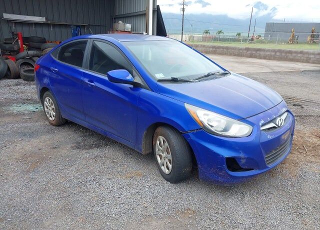 2014 HYUNDAI Accent