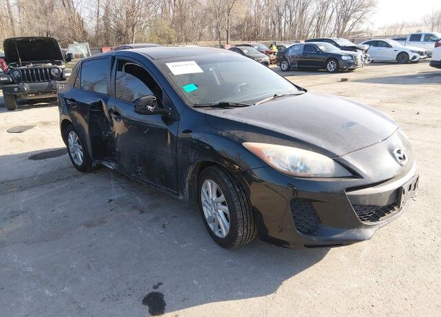2012 MAZDA Mazda3